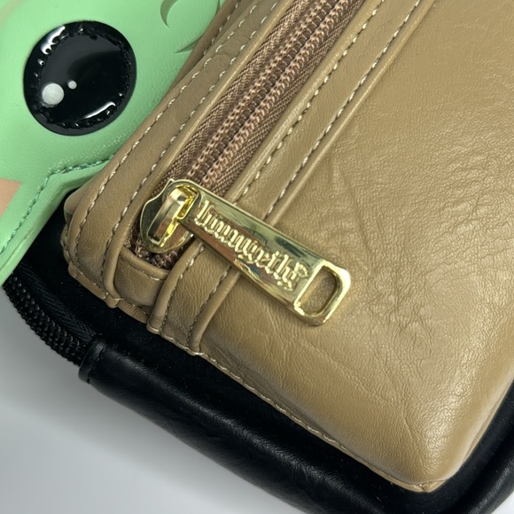 Star Wars, Disney Loungefly Mini Backpack Clutch. - Picture 6 of 9